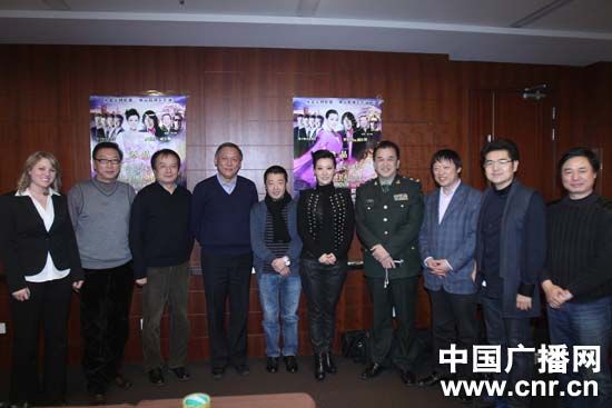 谭晶伦敦演唱会归来 名家座谈文化走出去_新闻中心_新浪网