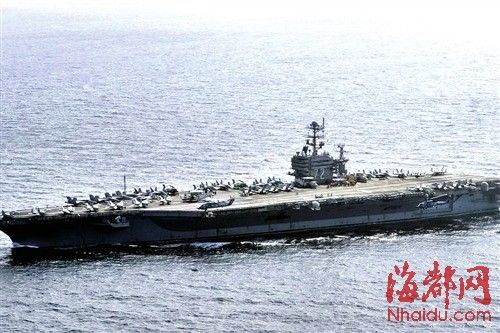 美三艘航母将齐聚海湾