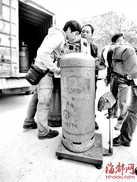 �͹��ϰ徾������è��