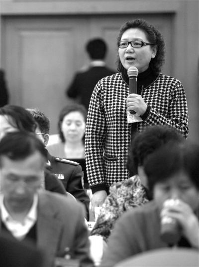 Ϊ�˿�����������GDP