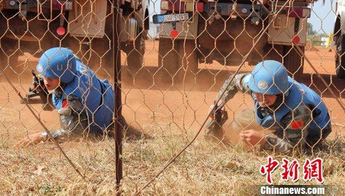 首批赴南苏丹维和工程兵大队修整装备准备施工