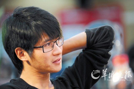 韩寒起诉方舟子