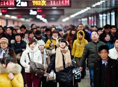 ����35��ȫ����·�����ÿ�1.9���˴�