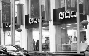 ƻ��iPadʯ��ׯ�¼��漰�̱���Ȩ���̽������