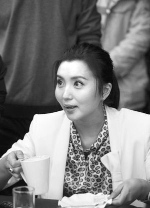 �������۱���ϲ�����Ǳ༭�������١�ָ���˼䡱