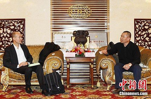 英国《每日电讯报》主管参访中新社