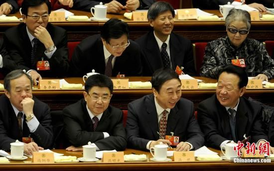 "收官"之年话履职 "打分"尚待一年后