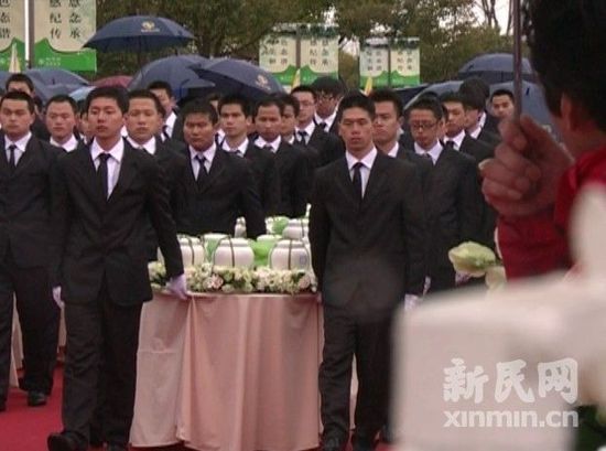 �Ϻ������Ѽ�ͥ�ڵ����״ν�����ͨ��ͥ����