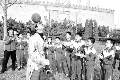 ��������