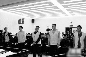 ���ճ��춷Ź�����С����ء�˫�������ж����о��ڶ�Ź��