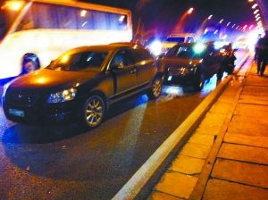 交通事故快速撤离前记得要拍3组照