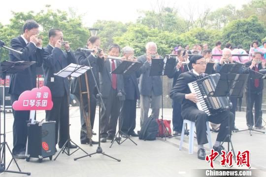 上海豫园侨界人士积极参与社区文体团队展示活