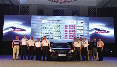 ��ɫ����