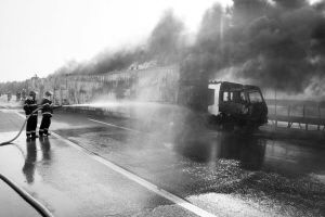 �����䡰�𳵡����ϵ��ӡ�����ȫ����