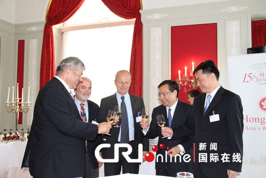 香港官员:香港已成为连接瑞士和中国内地的重要枢纽