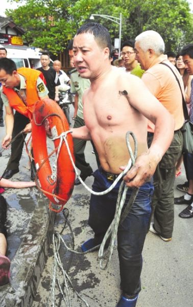 ������Ա���Ӿ��и���Ϸ��������ʰ���