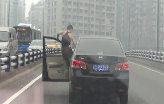 ���������ڳ����Ͽ���