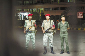 �°������ٴ�������