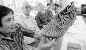 ����һֻ����Ь����ɱ�