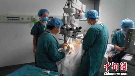 中国侨联“健康光明行”在湖北宜昌启动