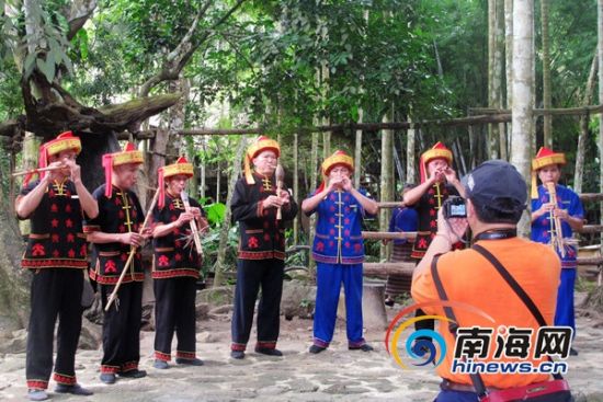 ��̨����ý�彻�����߽����ƹ�̽�����Ļ�ϰ��