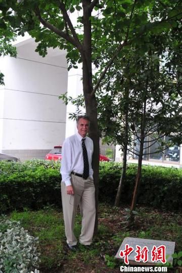 �������θ���˹��ѧ�ø�У̽�ֻ�����ѧ������