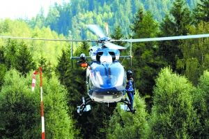 ���ʷ�ѩ����ɽ��6��8��