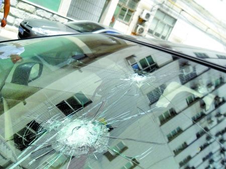 ֣�ݳǶ�·һ����Ժ���ִ��콵���нγ����粣��