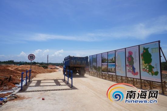 �Ĳ���¥�����Ժ�����ɫ���캽�����С��