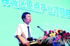 刘悦伦寄语禅城:着平处坐朝阔处看往高处行