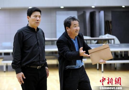姜昆首现音乐戏剧称最大障碍是“不露出自己”