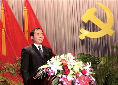 �����񣺴ӱ������ܾ���