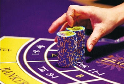 美银美林:10月首七天澳门赌场营收达90亿