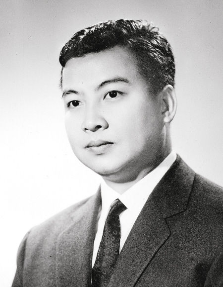 ŵ�޶ء�����Ŭ�ˣ�1922��10��31��2012��10��15��
