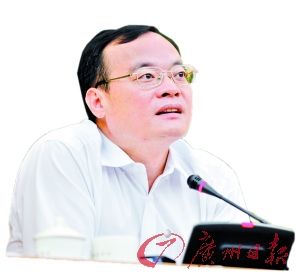 睡大觉 玩手机 中国好声音 市长妙批会场三怪