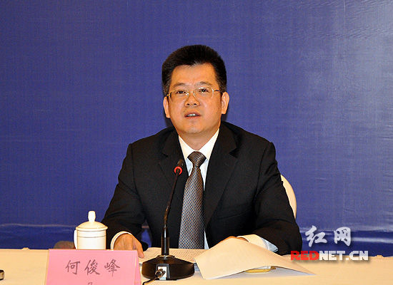 ���Ϸ���ͳս���ƴپ������������츣1300����ũ��