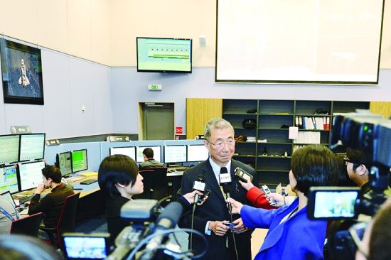 中国科学家为阿尔法磁谱仪寻找暗物质贡献中