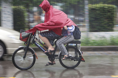 东莞部分镇街降雨量达100毫米 红色预警仍生效