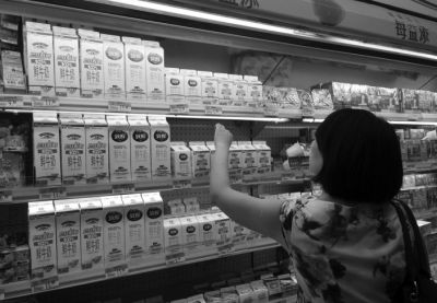 巴氏鲜奶娇贵,天热了更应细心呵护