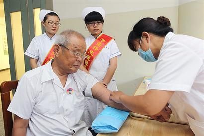 我市为170多名道德模范免费查体_新浪新闻