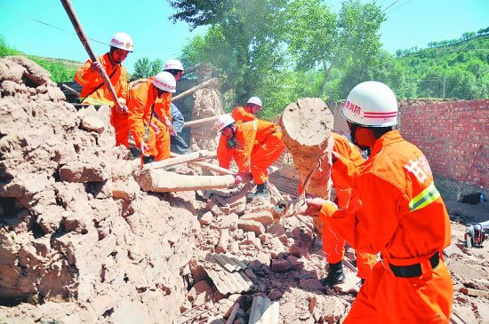甘肃省岷县漳县交界发生6.6级地震