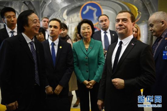 俄总理梅德韦杰夫访问安徽 在中科大发表演讲