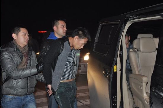 > 正文         民警围绕被绑架人失踪前的活动情况,查找到曾某骑行的