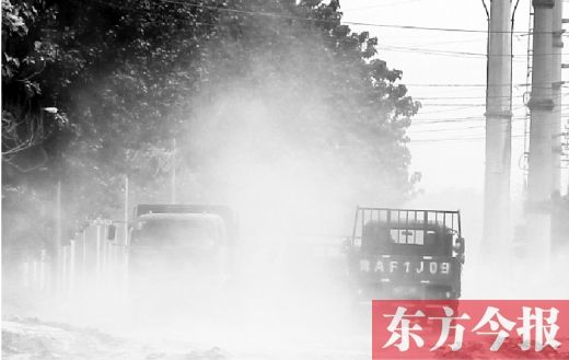 风沙漫漫四面"霾"伏 寻找郑州扬尘天气的源头