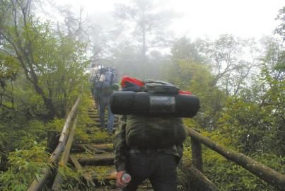 3驴友黑竹沟失联后续物资抵达狐狸坪搜救还将持续