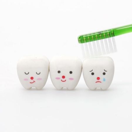 教你如何选择适合自己的牙刷_新浪新闻