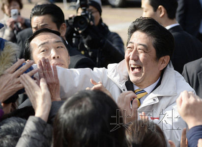 本朝野党首舌战白热化 激辩就业及日元汇率问