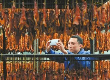 开网店卖香肠腊肉一年80万元做到千万元