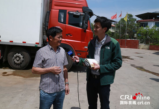 中国国际广播电台记者团赴楚雄市元谋县采访_新浪新闻