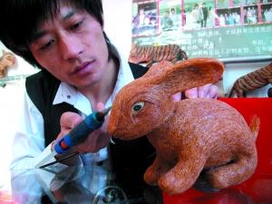 ����ʦ���㡱���༼�հ�3����ͷ��������(ͼ)